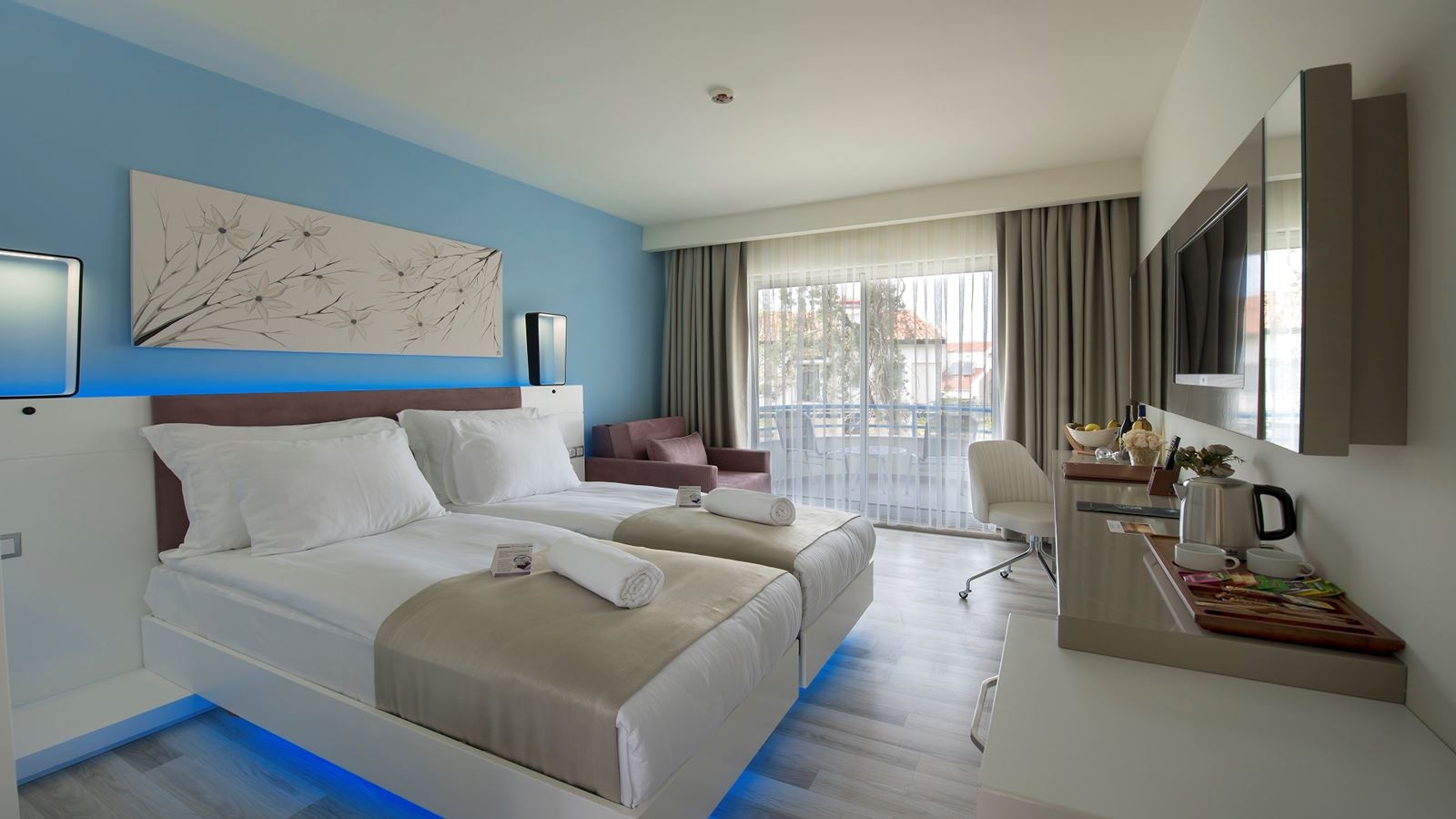 rooms-standard-room-land-view