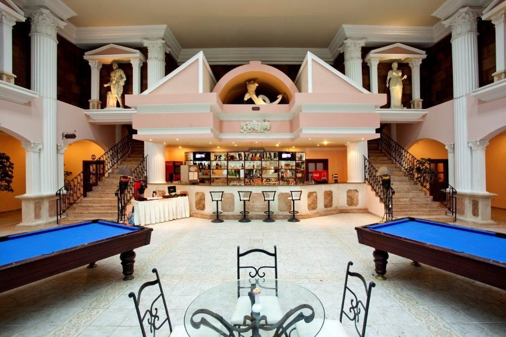 bars-lobby