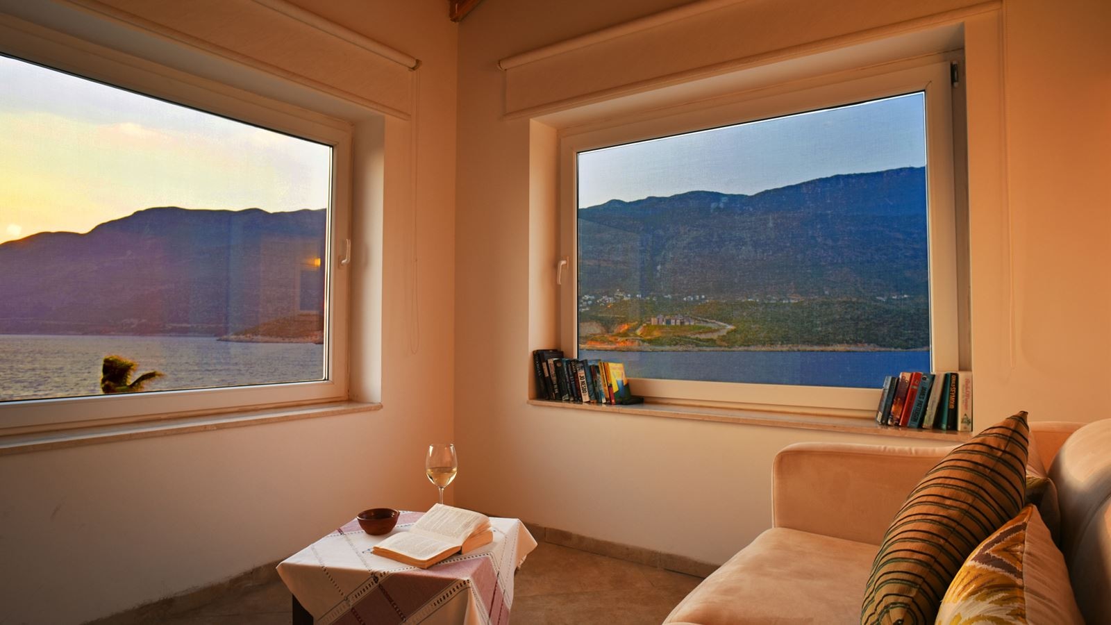 rooms-sunset-suite
