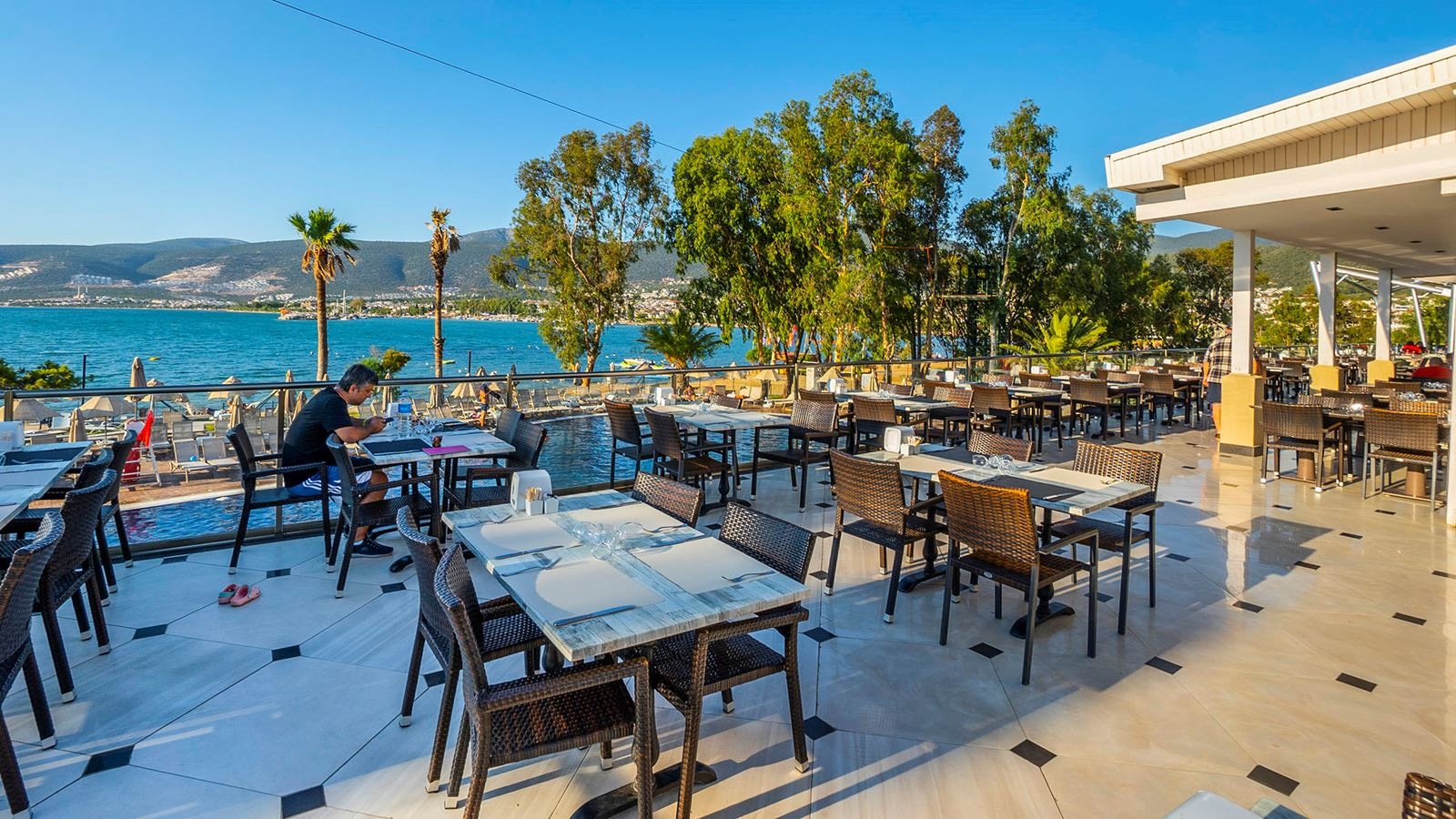 restaurants-miletos-restaurant