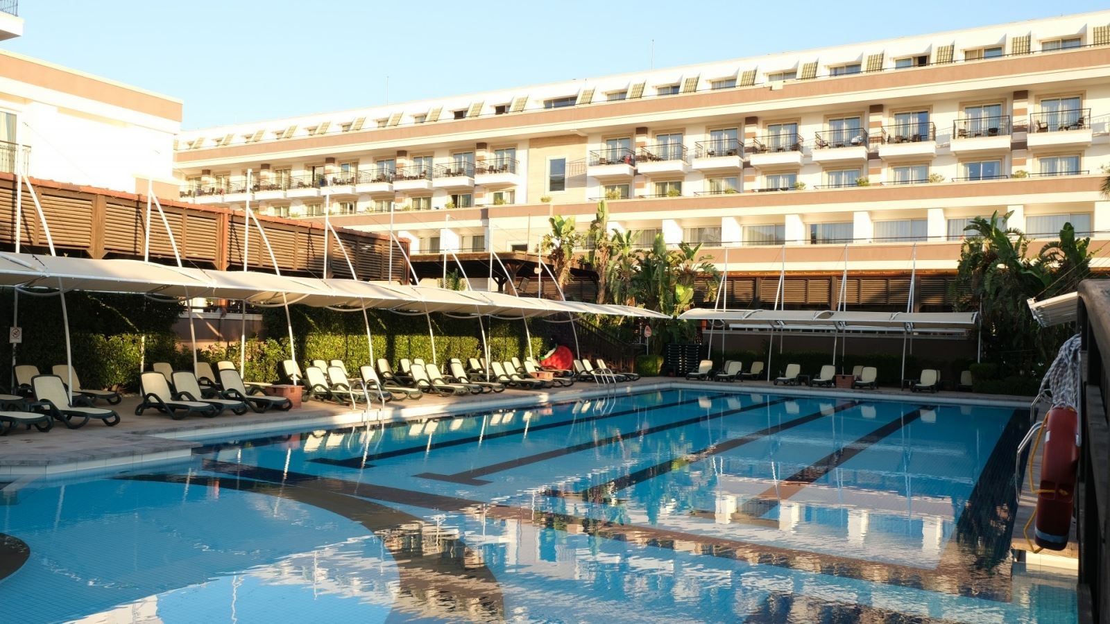pools-outdoor-pool