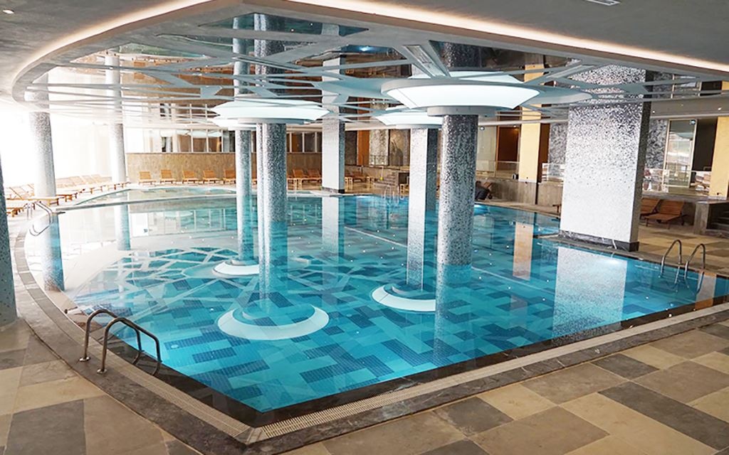 pools-indoor-pool