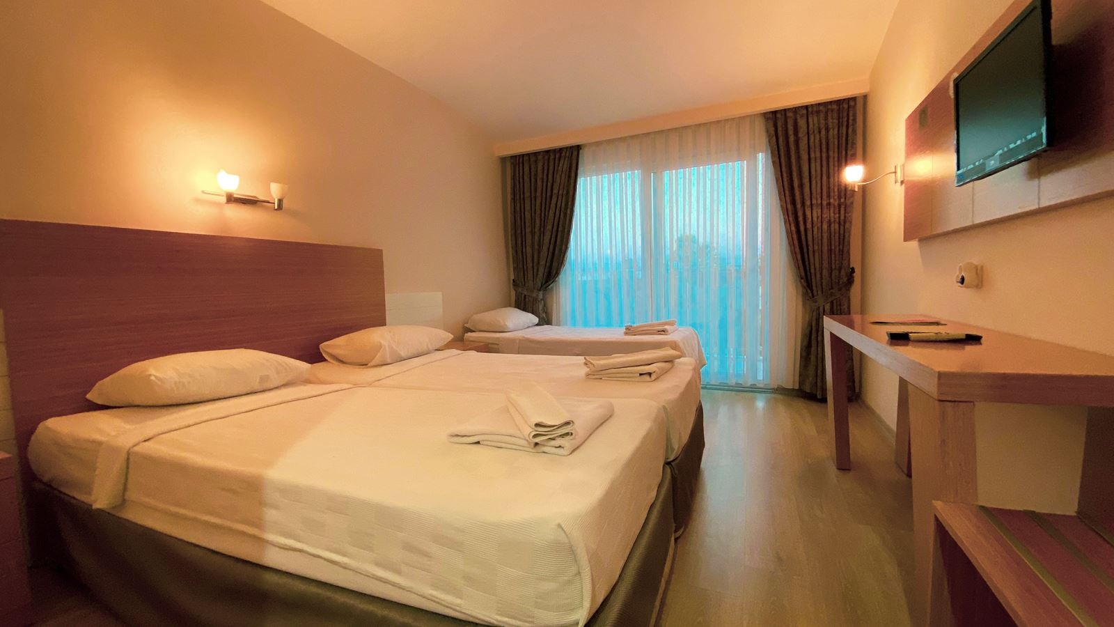 rooms-standard-room