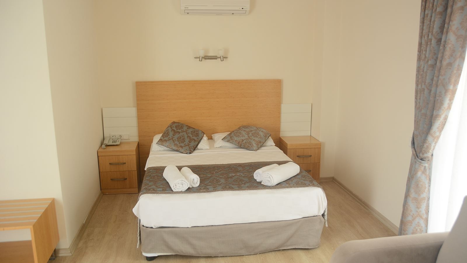 rooms-large-room
