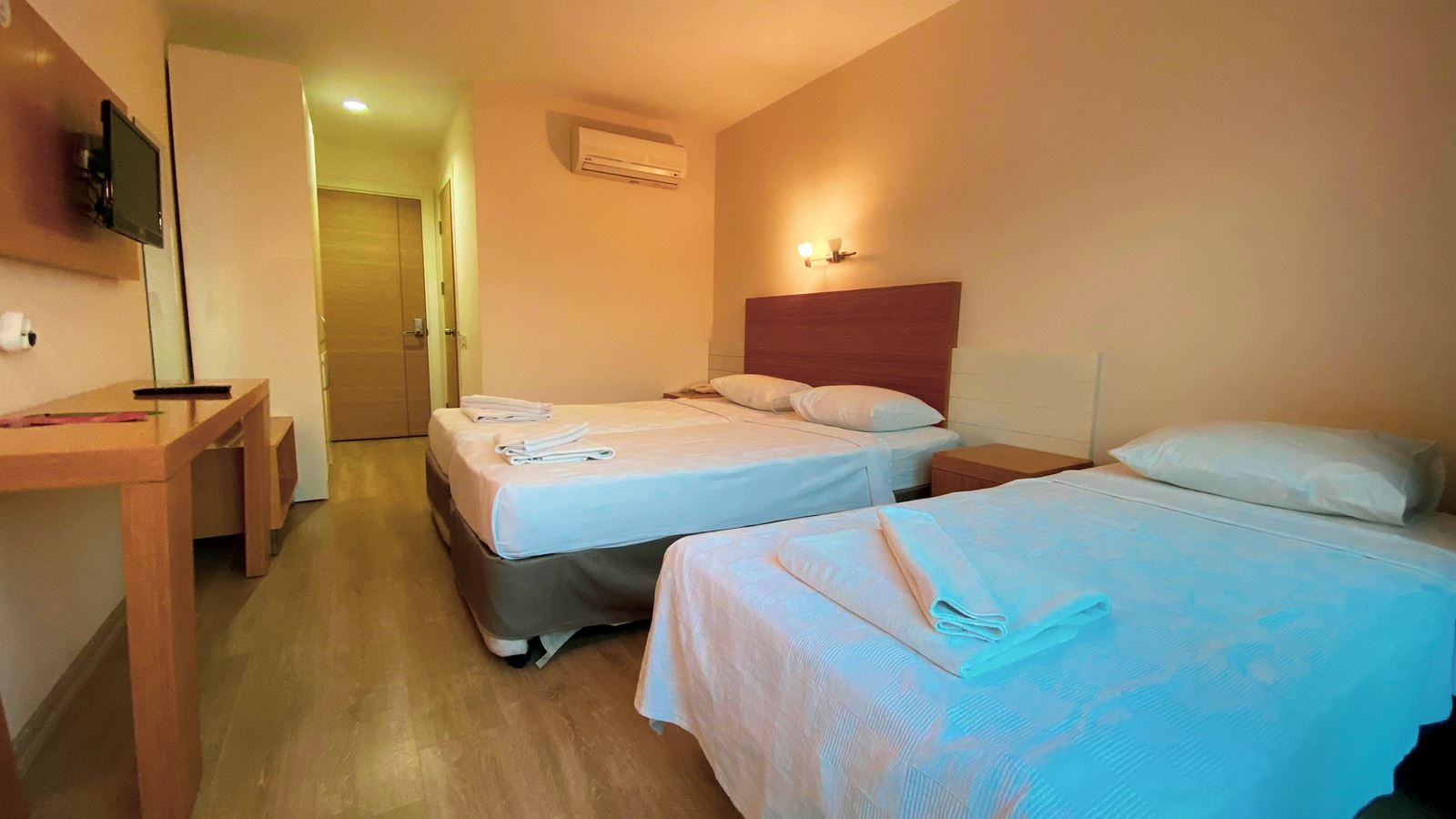 rooms-standard-room