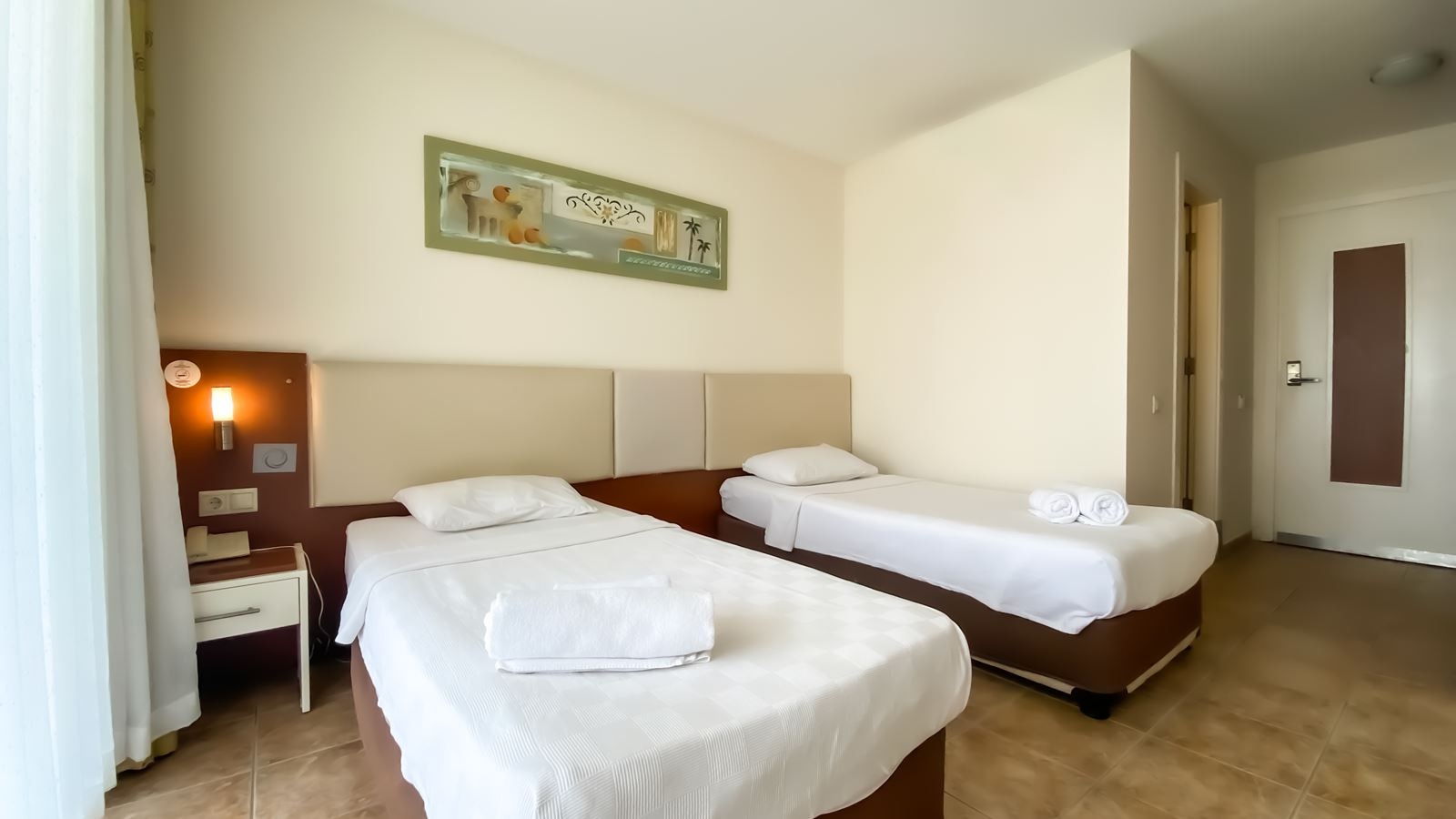 rooms-standard-room