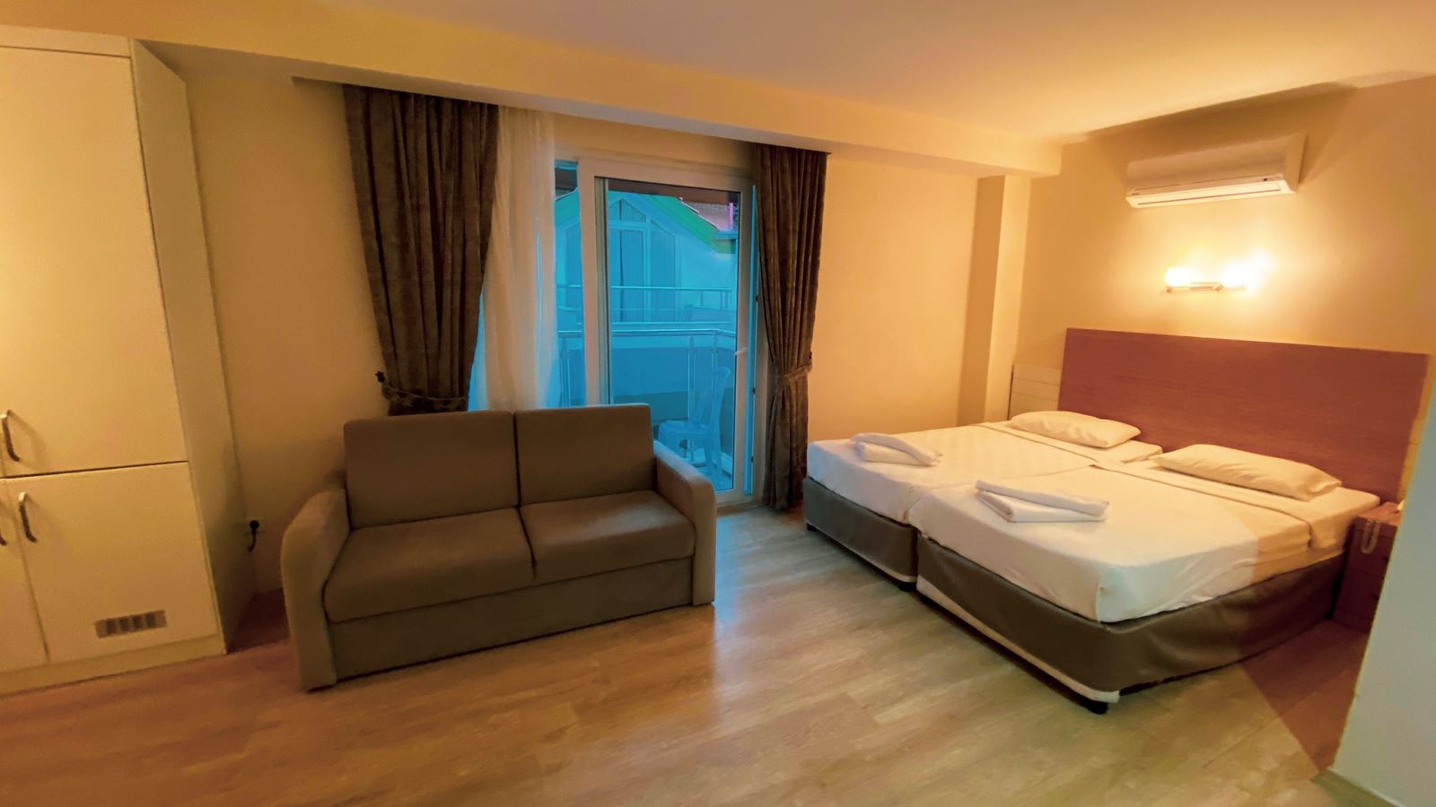 rooms-large-room