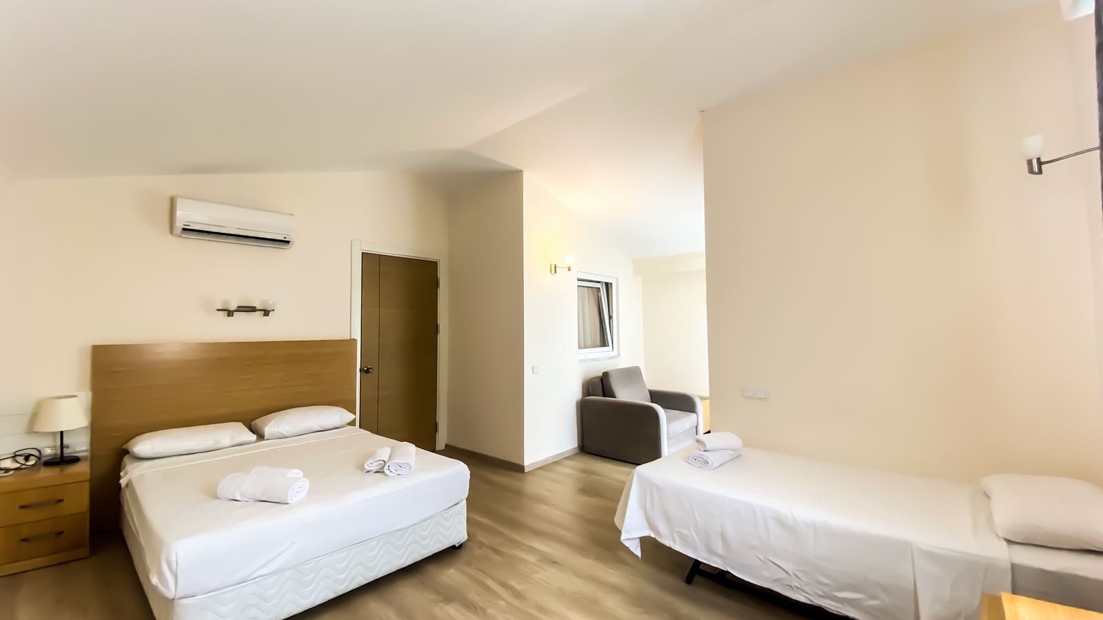 rooms-large-room