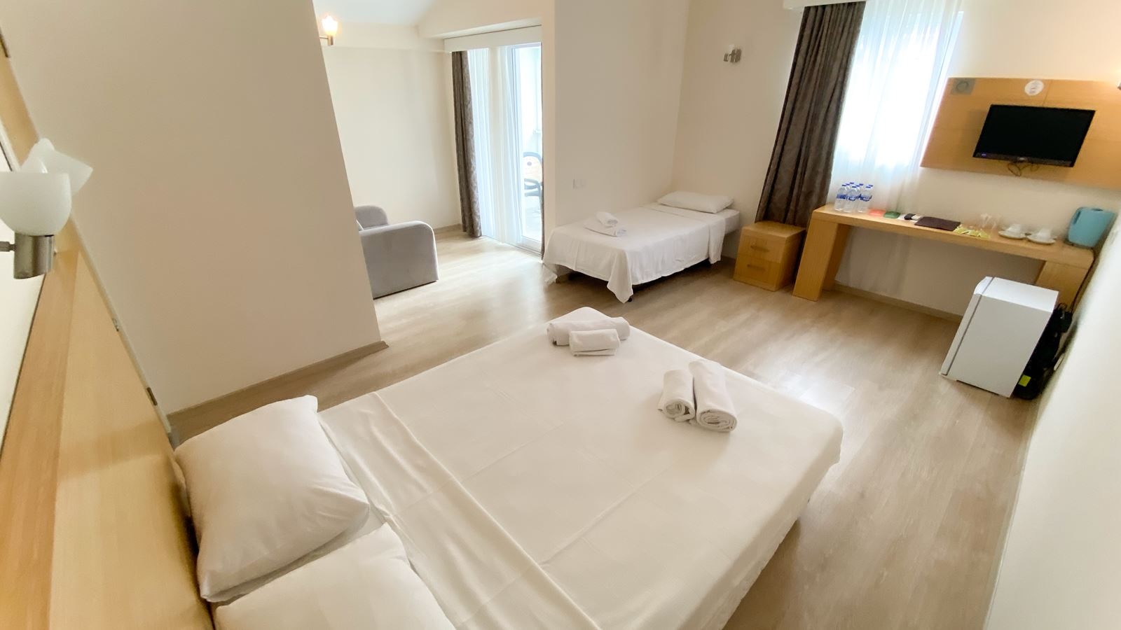 rooms-large-room