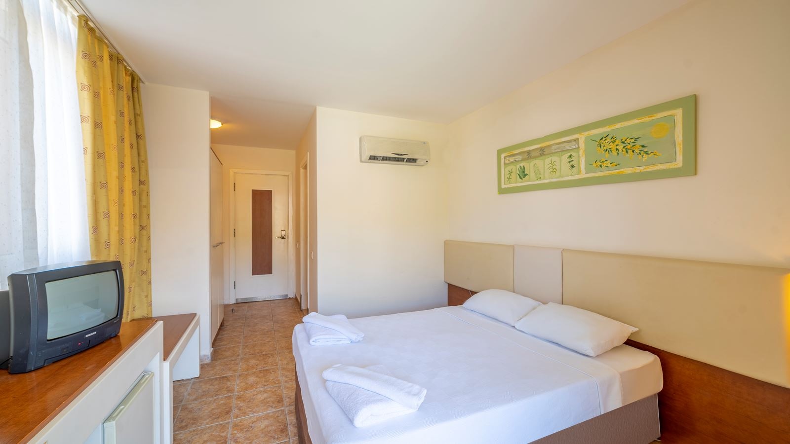 rooms-standard-room