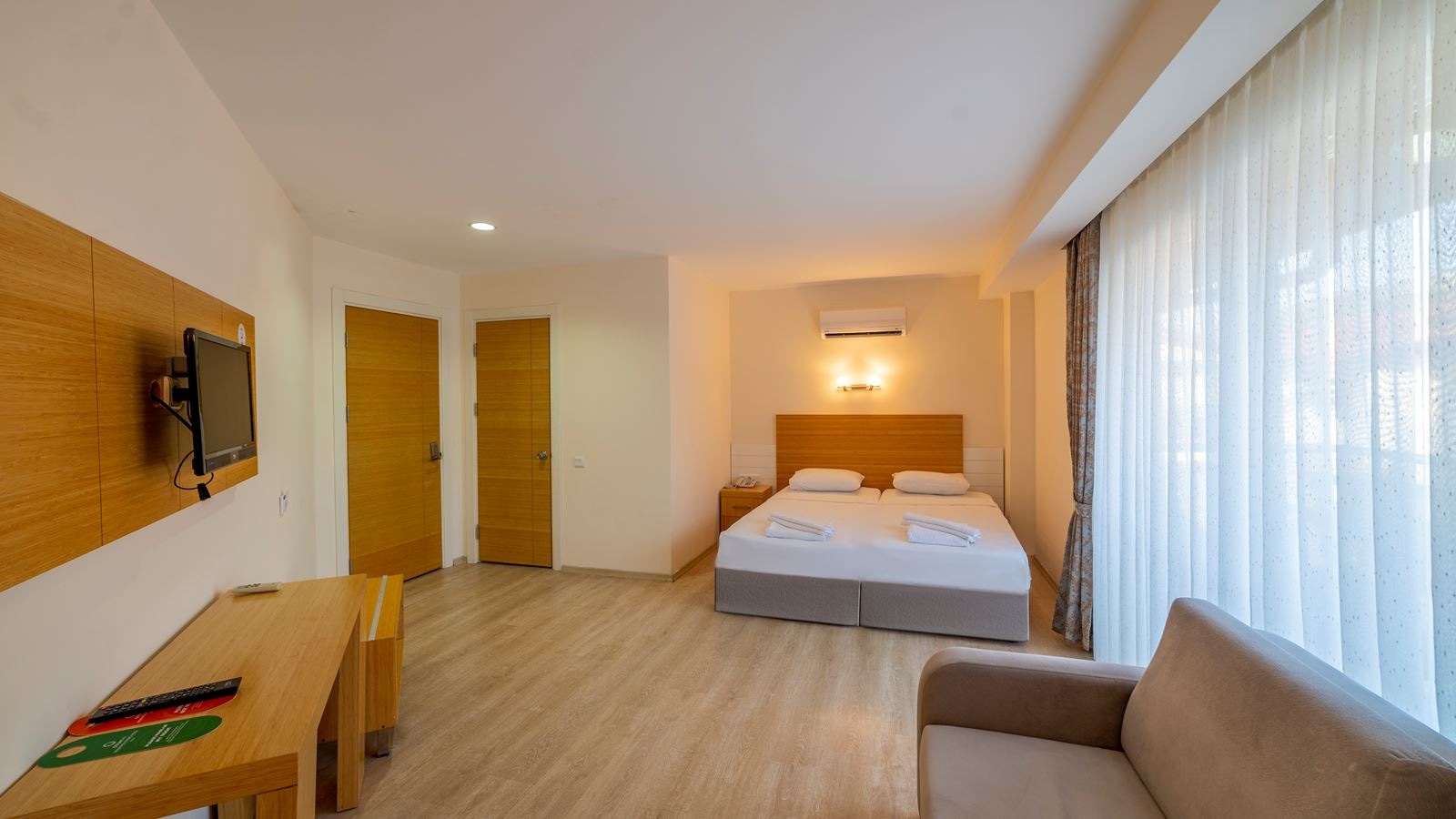 rooms-large-room