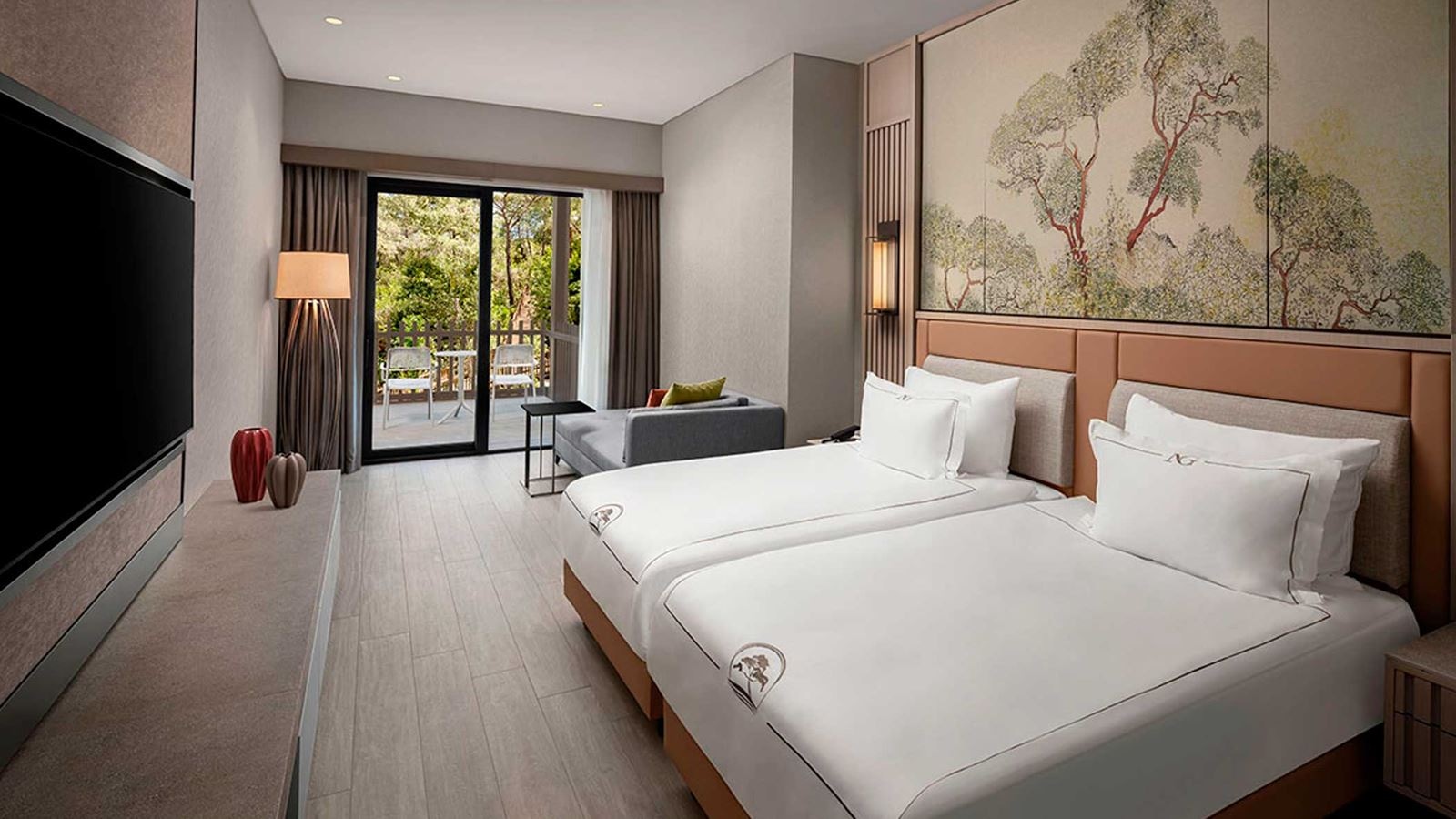 rooms-superior-family-room-forest-view