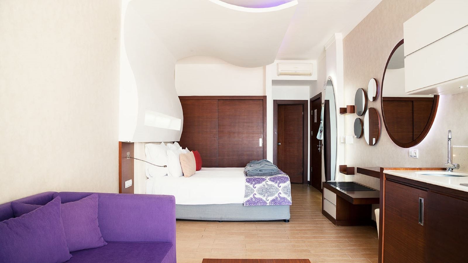rooms-standard-room
