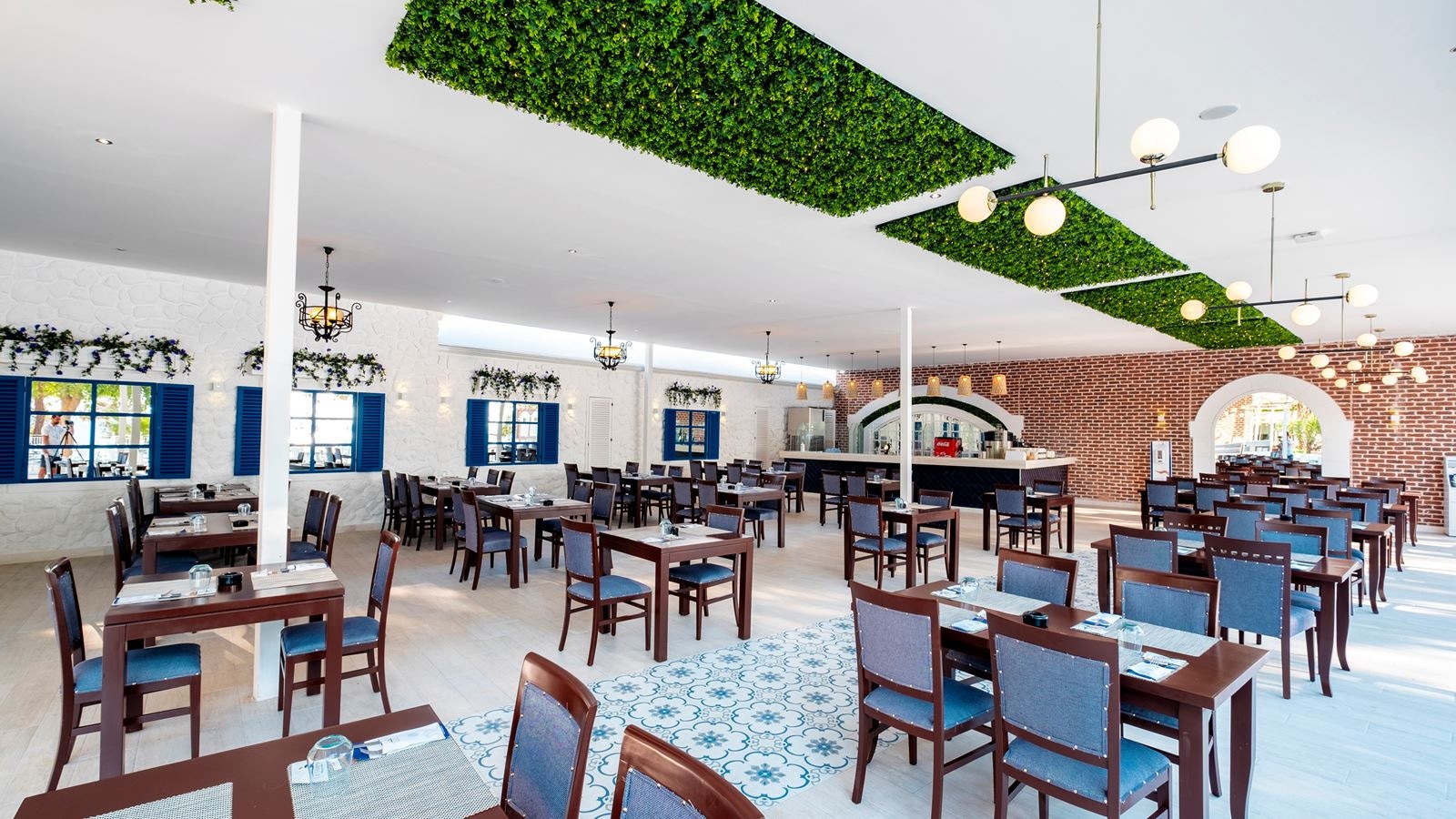 restaurants-infinity-restaurant--main-restaurant