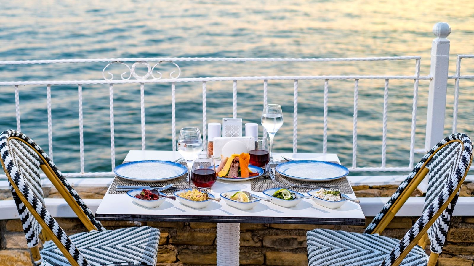 restaurants-mezze-restaurant