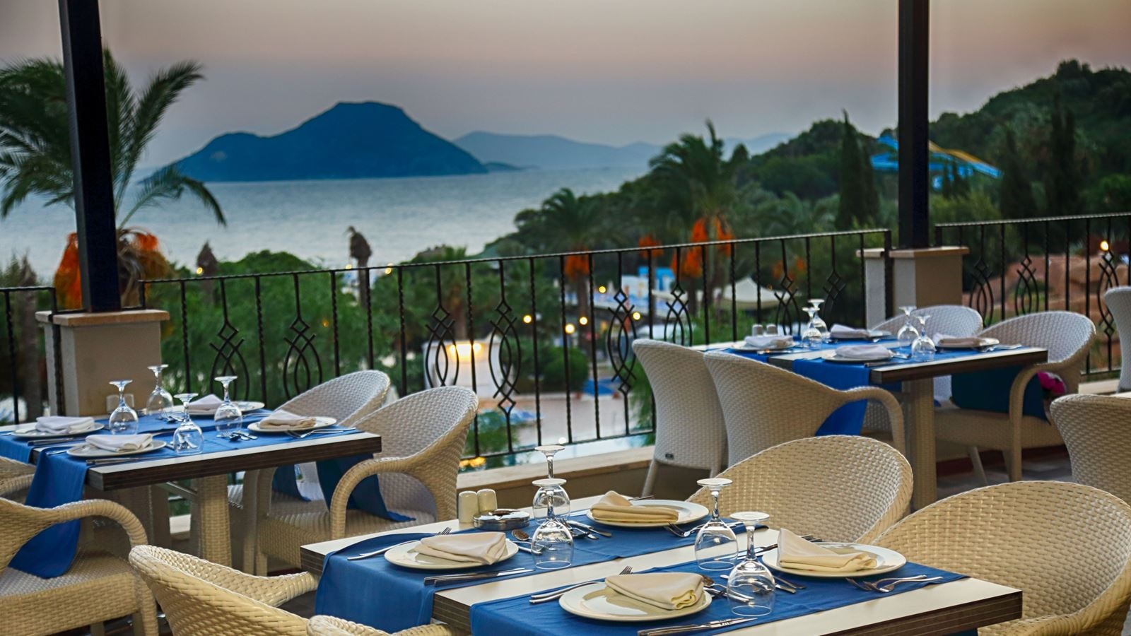 restaurants-la-perla-restaurant