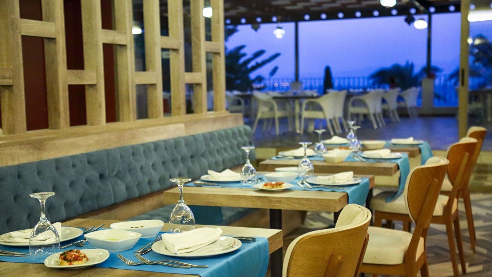 restaurants-la-perla-restaurant