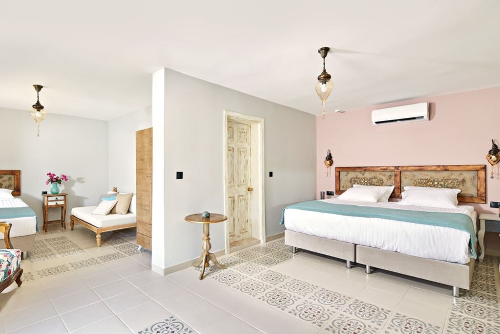 rooms-family-room