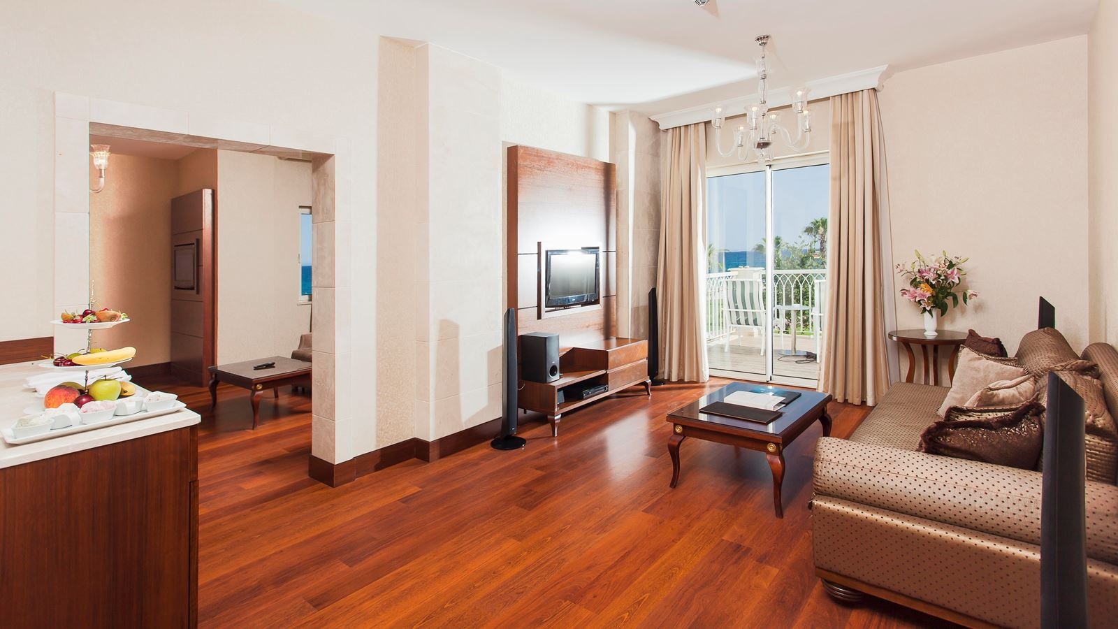 rooms-superior-pool-grand-suite