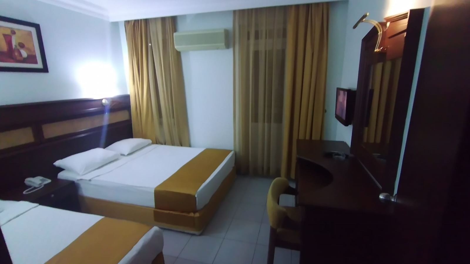 rooms-family-room