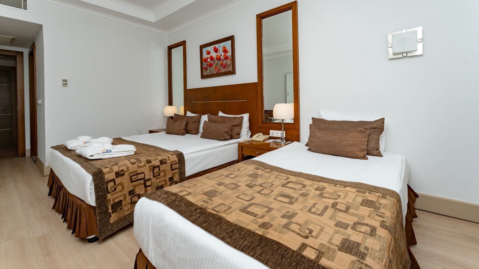 rooms-economy-room