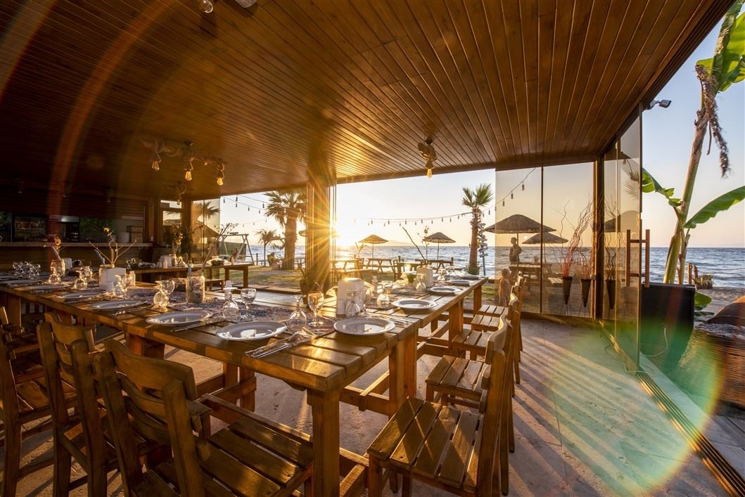 bars-beach-bar