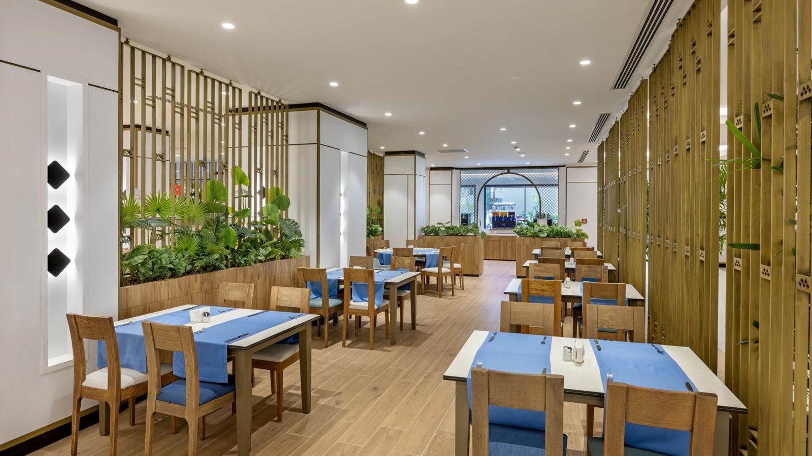 restaurants-season-restaurant