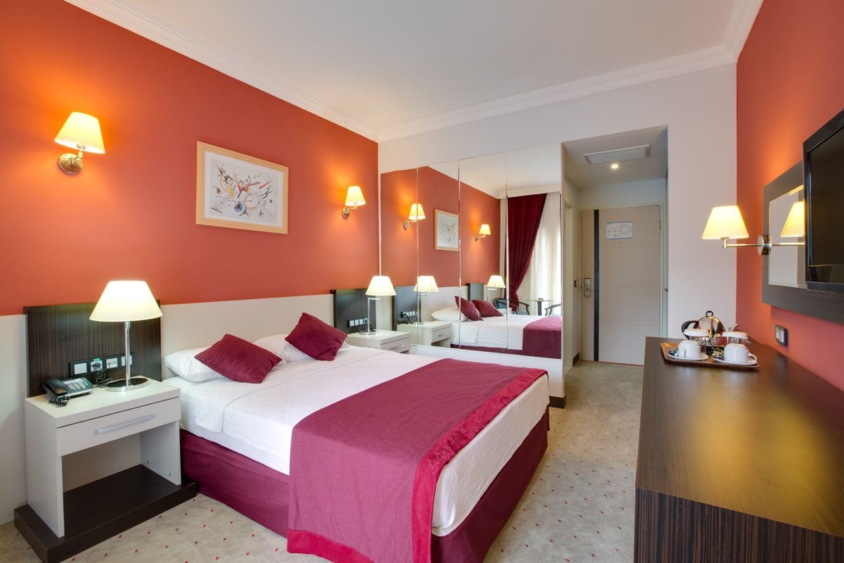 rooms-standard-room