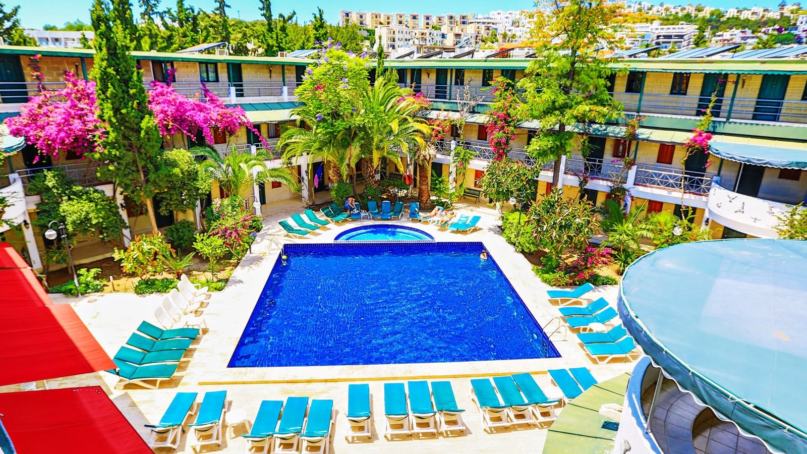 pools-outdoor-pool