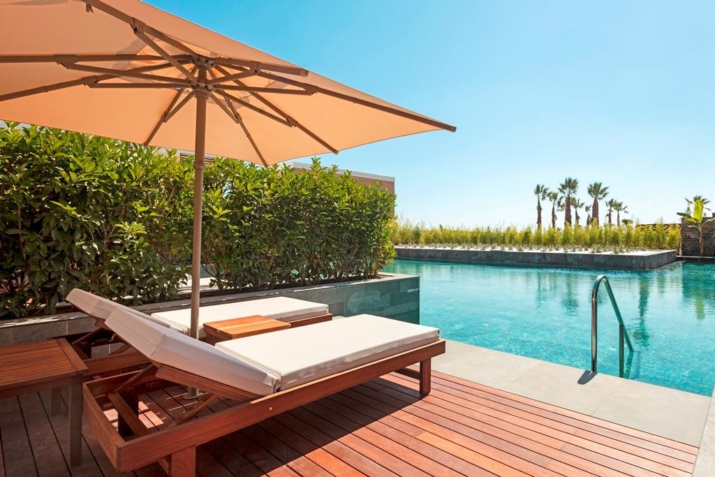 rooms-lagoon-beach-swim-up