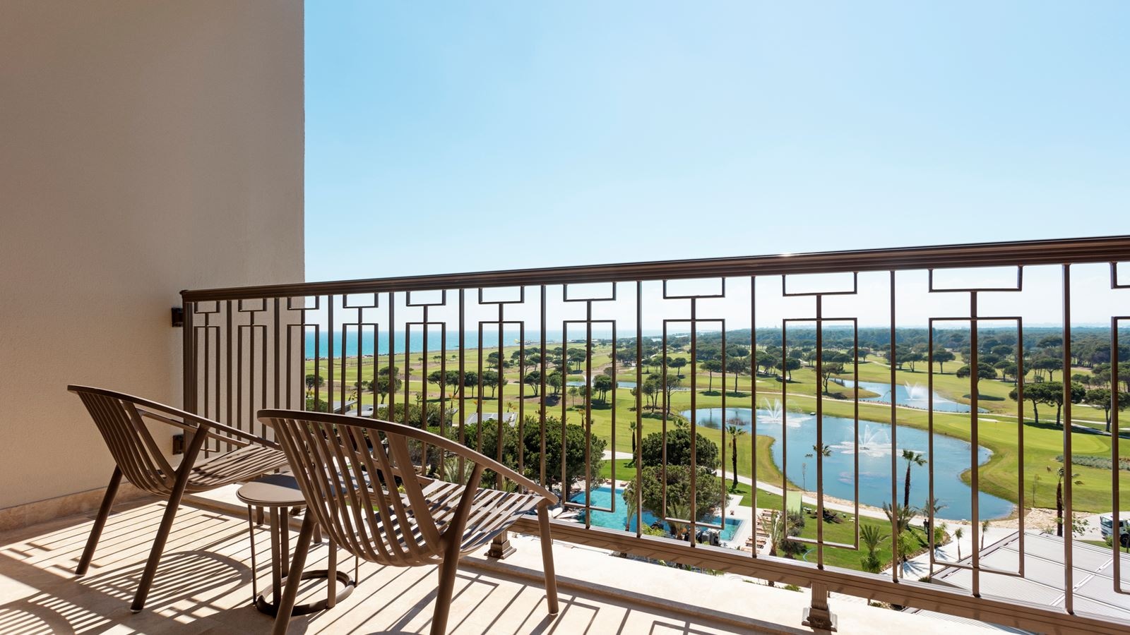 rooms-superior-room-sea-view