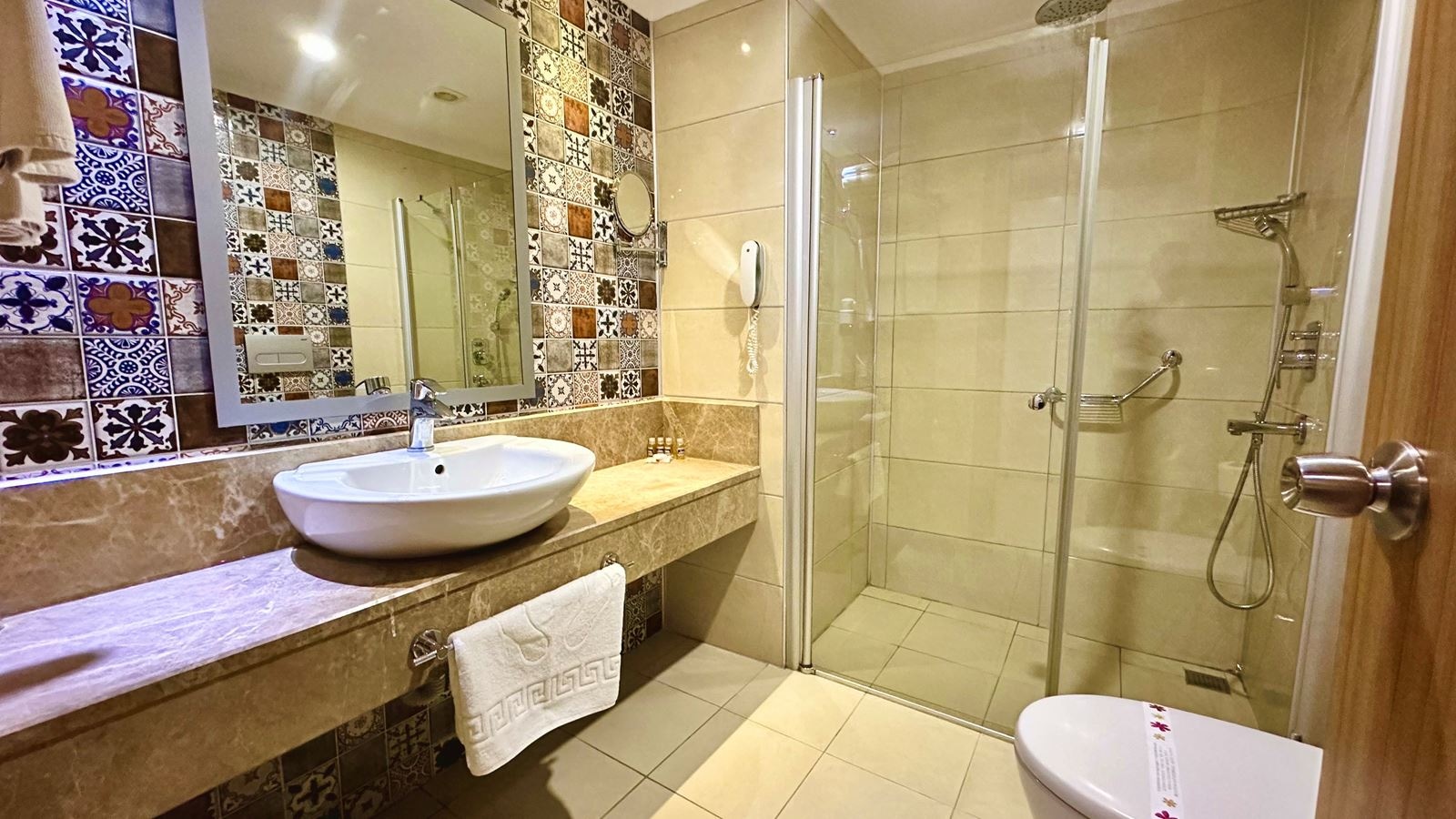rooms-family-room