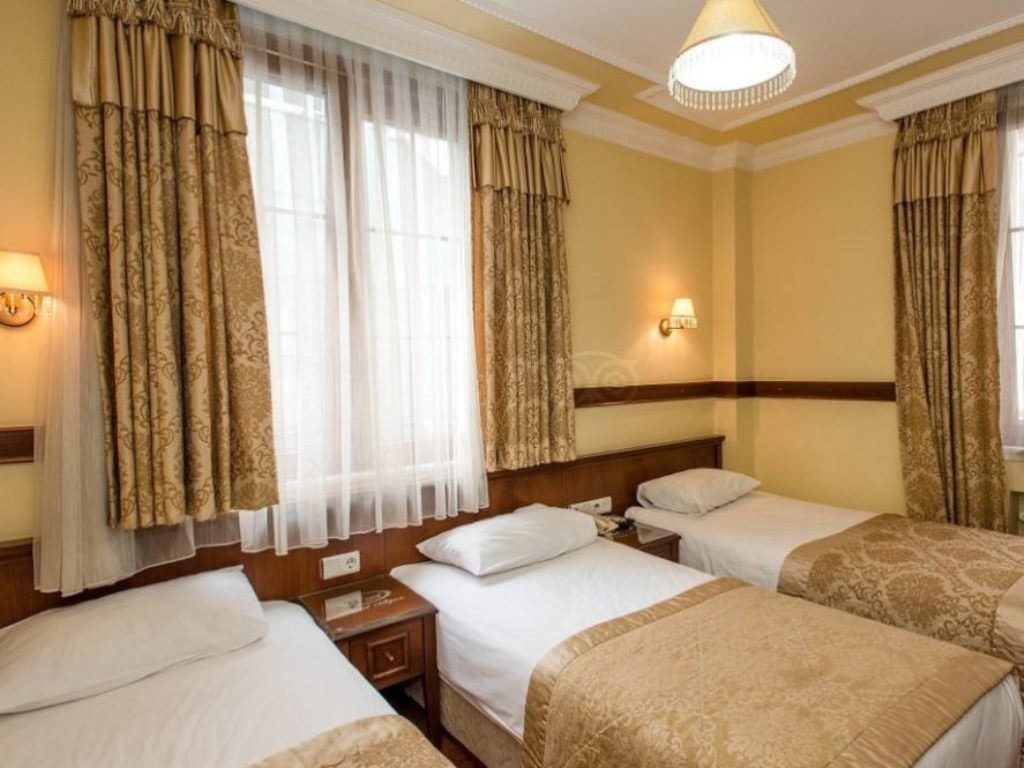 rooms-family-room
