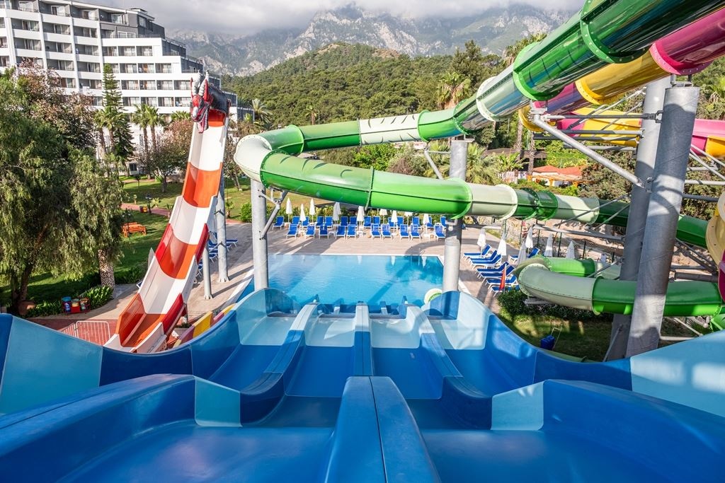 water-park-water-park