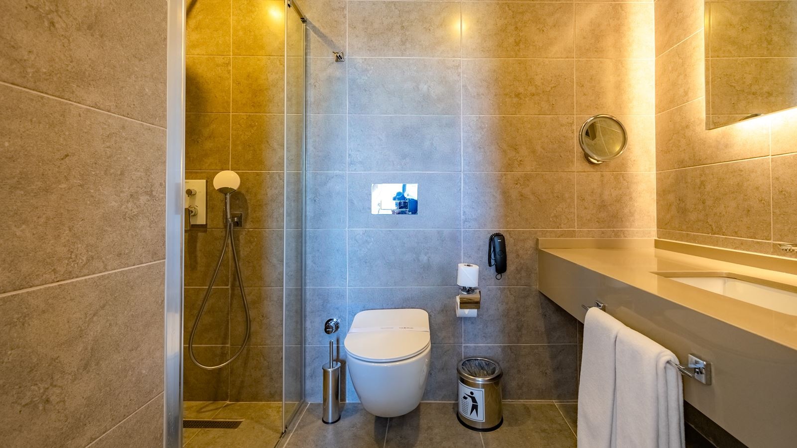 rooms-standard-room-adult-zone-only-adults-16+
