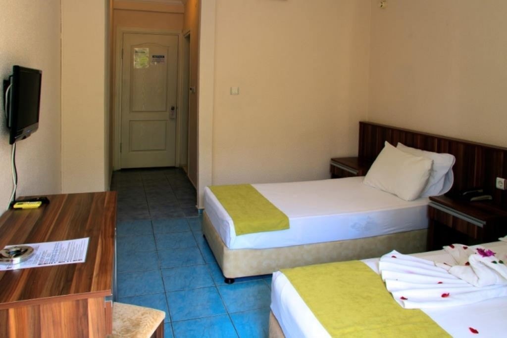 rooms-standard-room