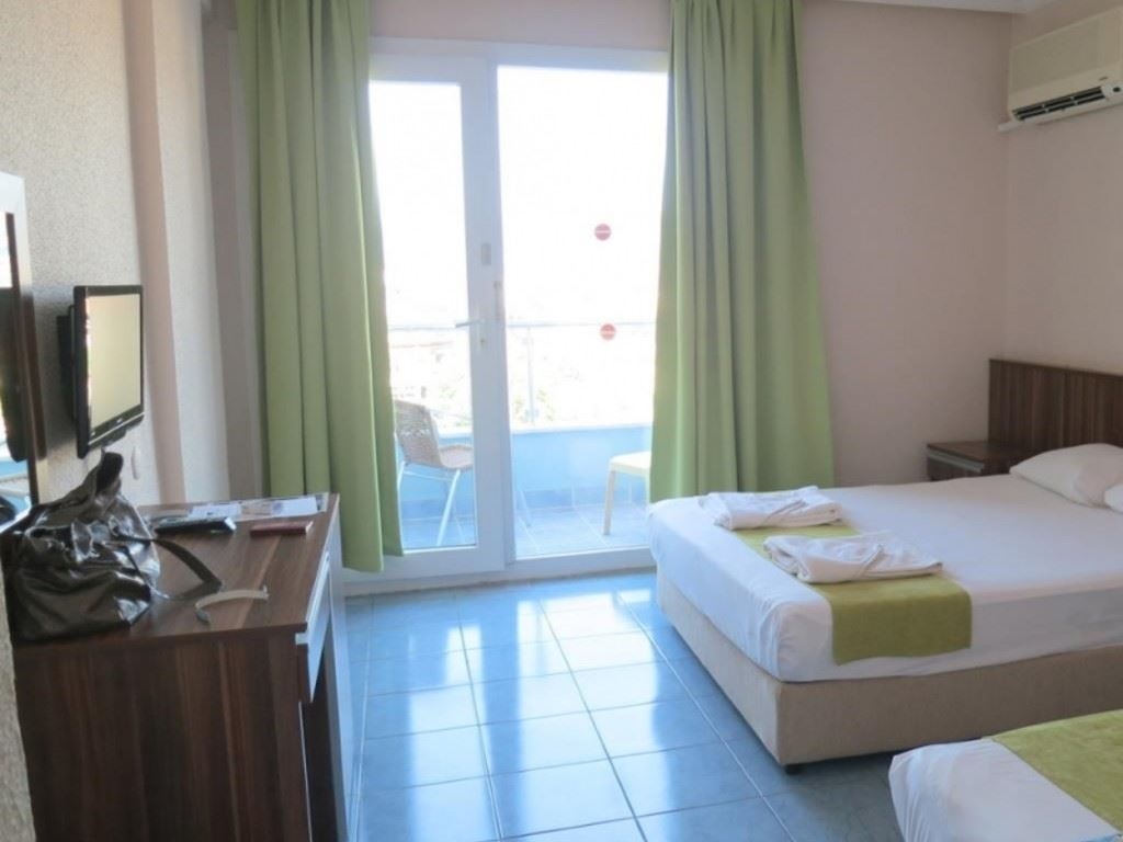 rooms-standard-room