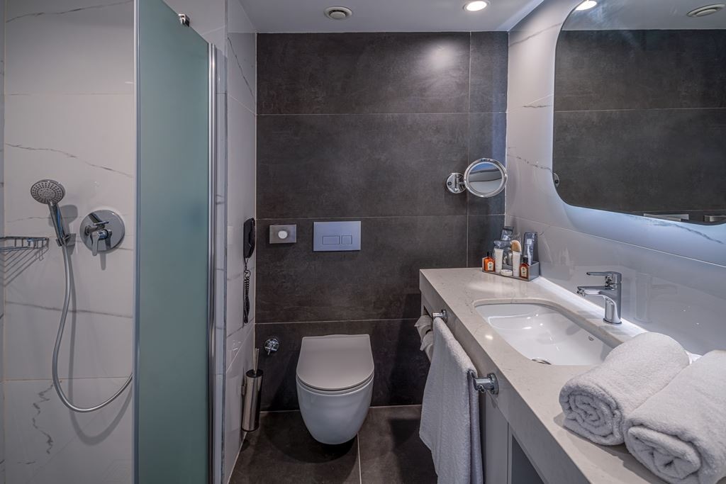 rooms-deluxe-swim-up-family-room