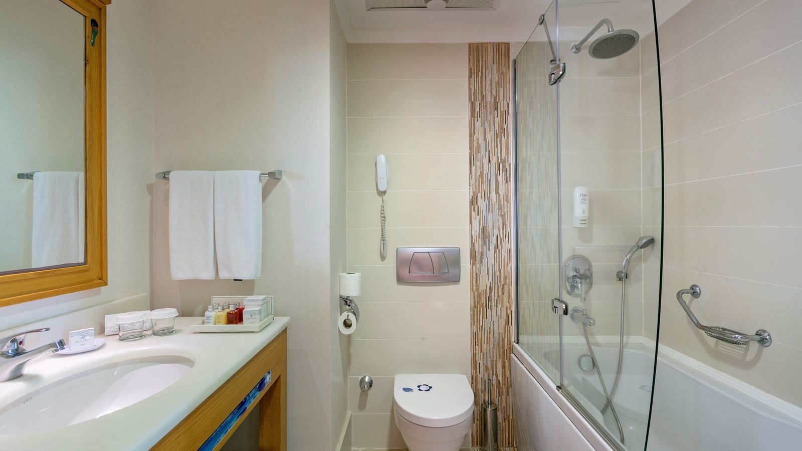 rooms-connection-room-balcony-or-terrace