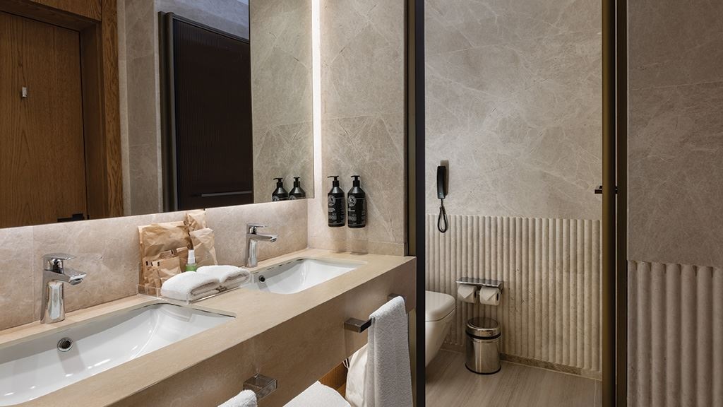 rooms-connection-room