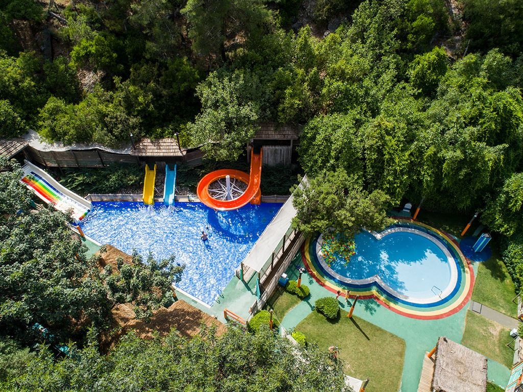 pools-outdoor-childrens-pool