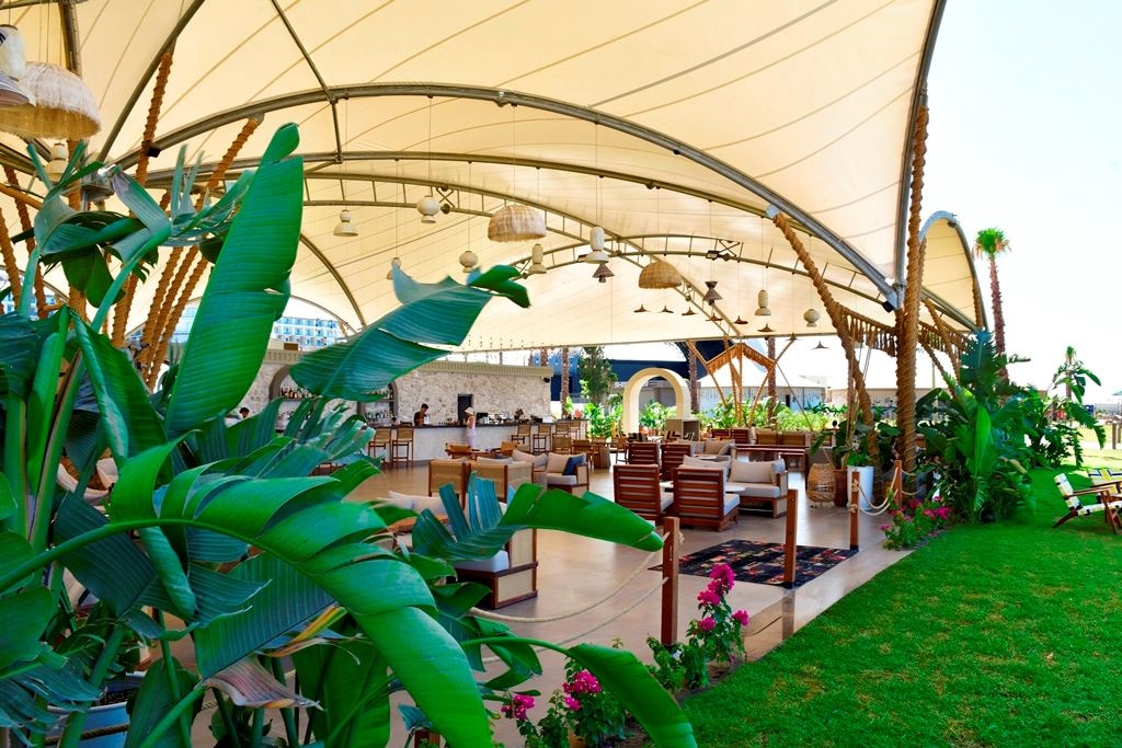 bars-javara-beach-bar