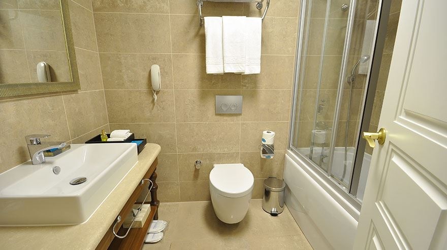 rooms-family-room-one-bedroom