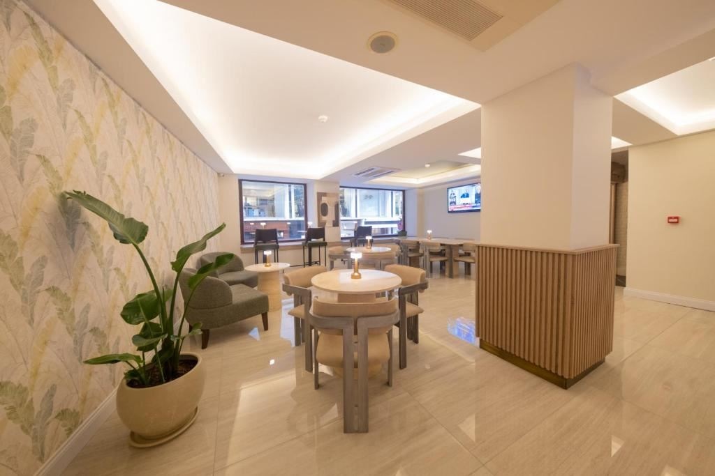 restaurants-main-restaurant
