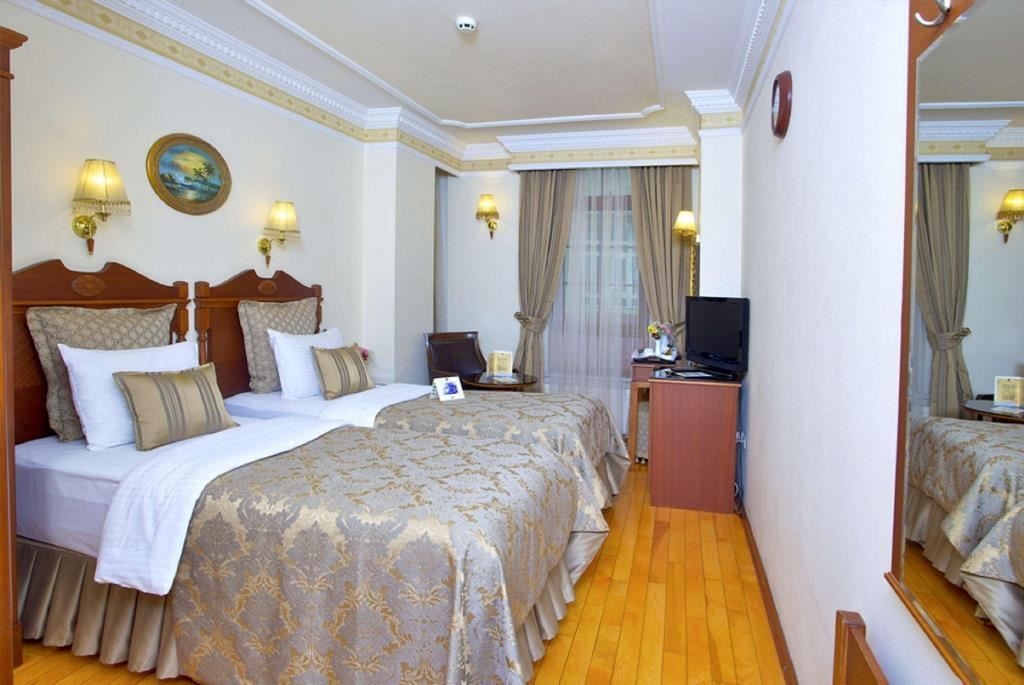 rooms-superior-room