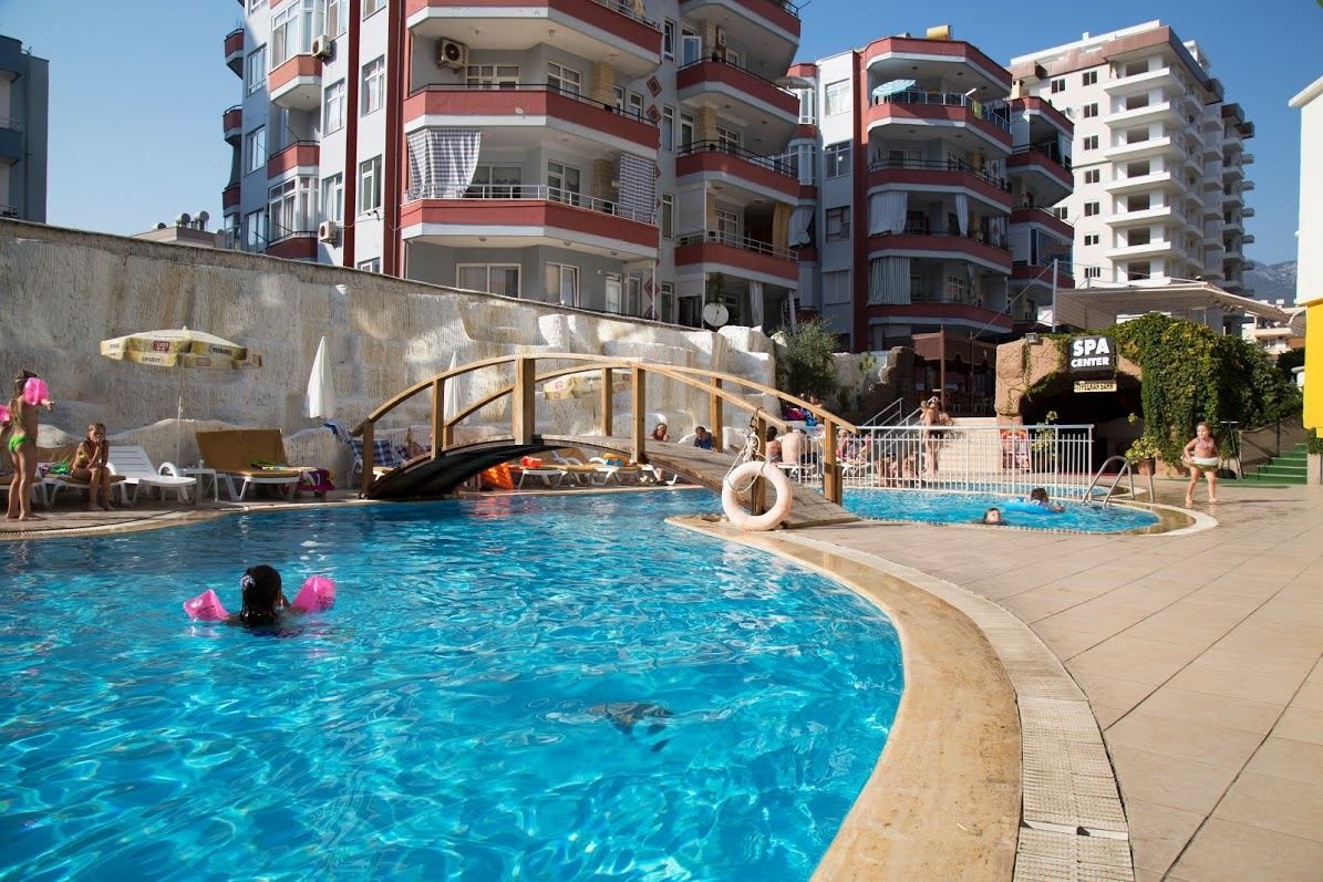 pools-outdoor-pool