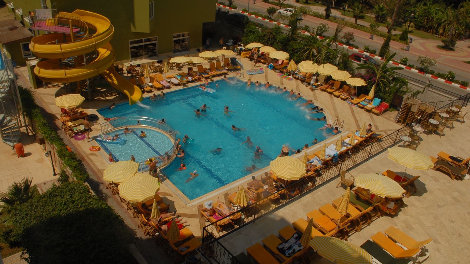 pools-outdoor-pool