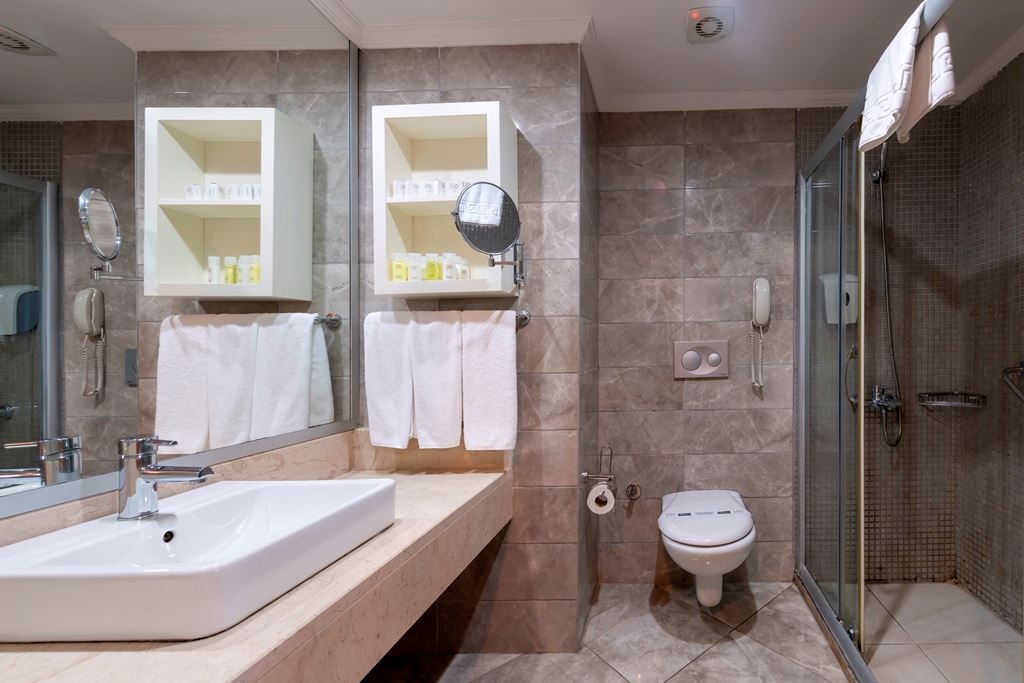 rooms-family-room-2-bedrooms
