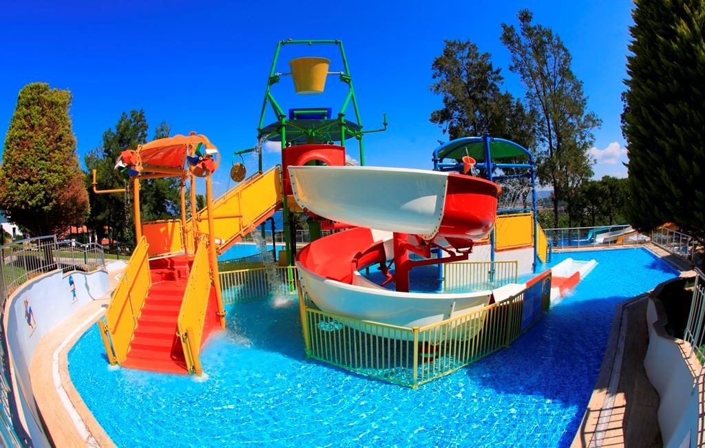 water-park-water-park