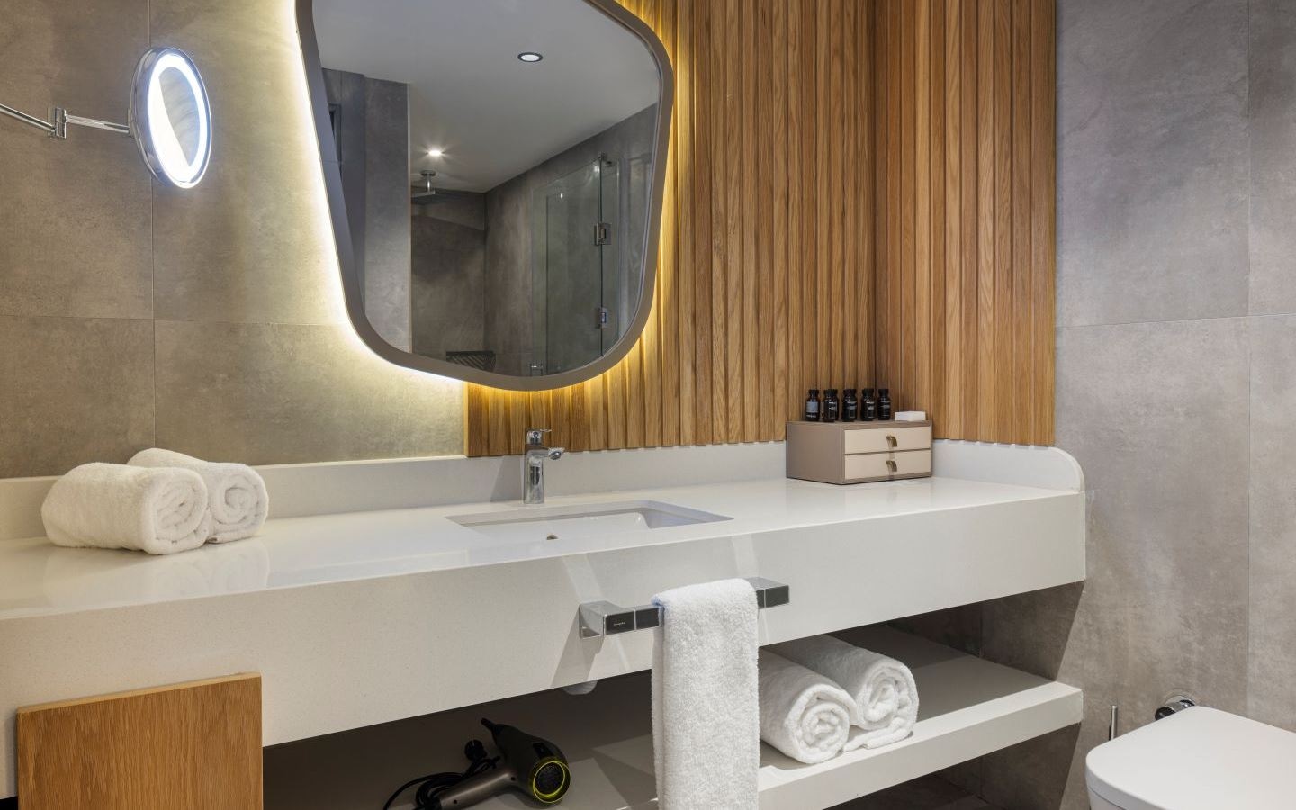 rooms-classic-room